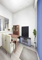 Mesu Ochi! Kyonyuu Mizugi Tsuma-tachi to no Love Ero Swimming! ~Pool de Kanshiin no Baito o Hajimetara Mizugi no Hitozuma-tachi ni Kakomarete Doutei Soushitsushita!?~ / メス堕ち！巨乳水着妻達とのラブエロスイミング！～プールで監視員のバイトを始めたら水着の人妻達に囲まれて童貞喪失した!?～ [Aikawa Arisa] [Original] Thumbnail Page 496